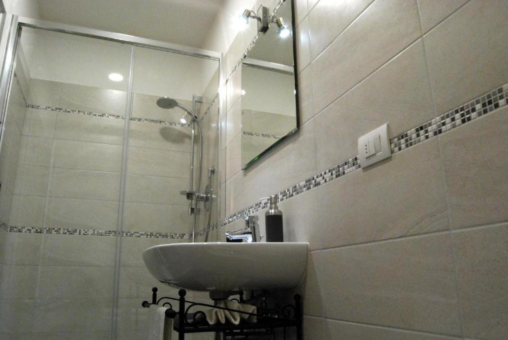 Guest House Zefiro Firenze Bagian luar foto